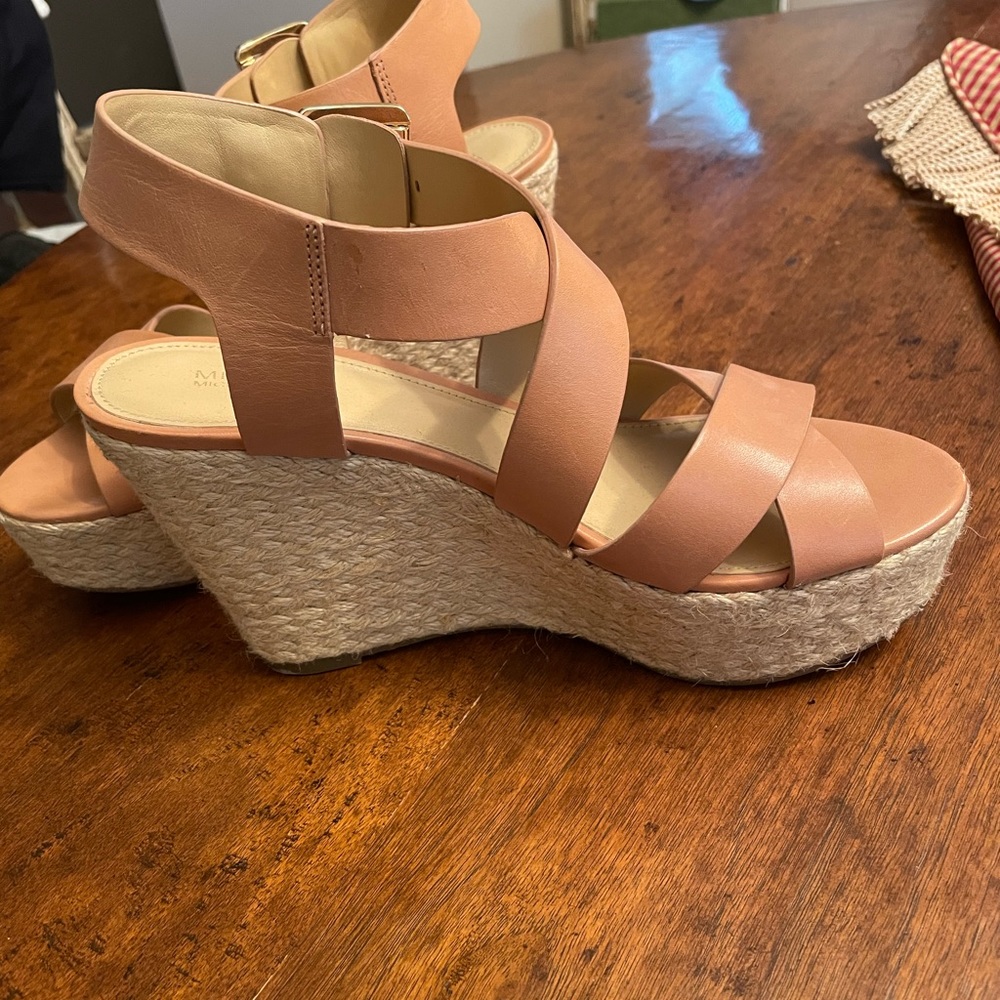 Michael kors wedge sandal